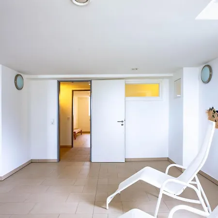 Schloss Am 12 Apartment *